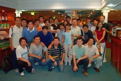 2003 — 慶祝教師節，老師與學生於「鬥牛士」聚餐（2003/09/19）
