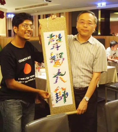 2012 — 暑假與學生及外籍生合影（2012/07/09）